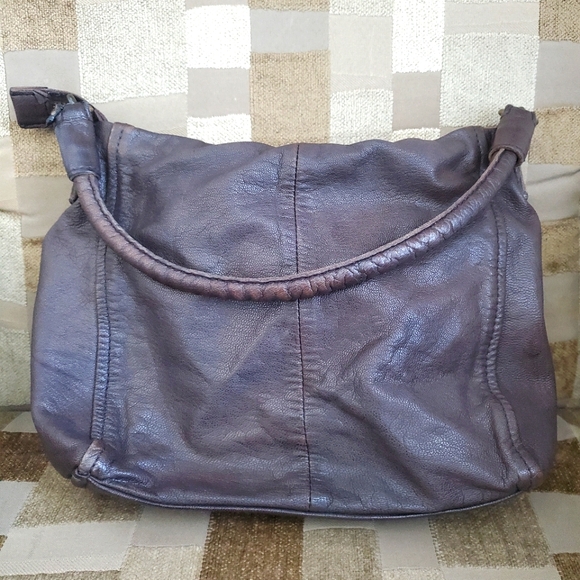 Tano Purse & Grey Sandals Set - Picture 3 of 8